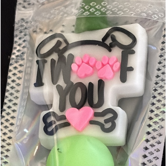 Homemade bead ink  pens  with dog 🐶 different sayings on them $6 for each one - Picture 3 of 9